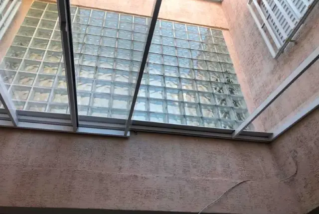 Cobertura retrátil em policarbonato em Santo André